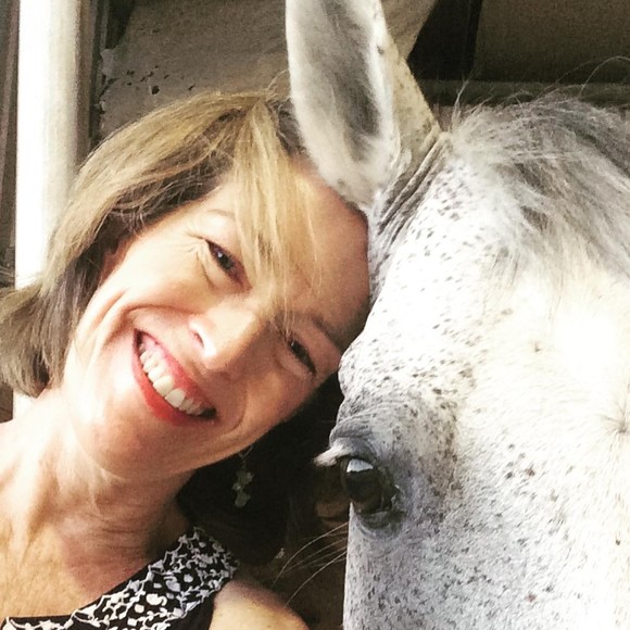 Meet your Posher, Diana Posh Ambassador🌸👗🌸 - Picture 1 of 1